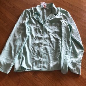 Victoria’s Secret Long Sleeve Sleep Shirt